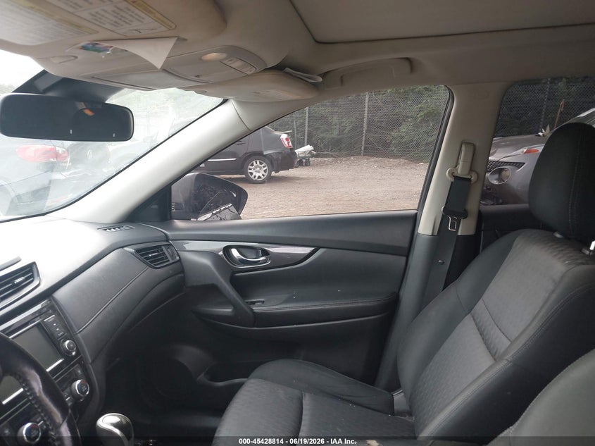 2020 Nissan Rogue VIN JN8AT2MV6LW114782 IAAI salvage auction — RIGHT SIDE, Salvage (Pennsylvania), sold $3,600 on 2026-07-31 (photo 5)