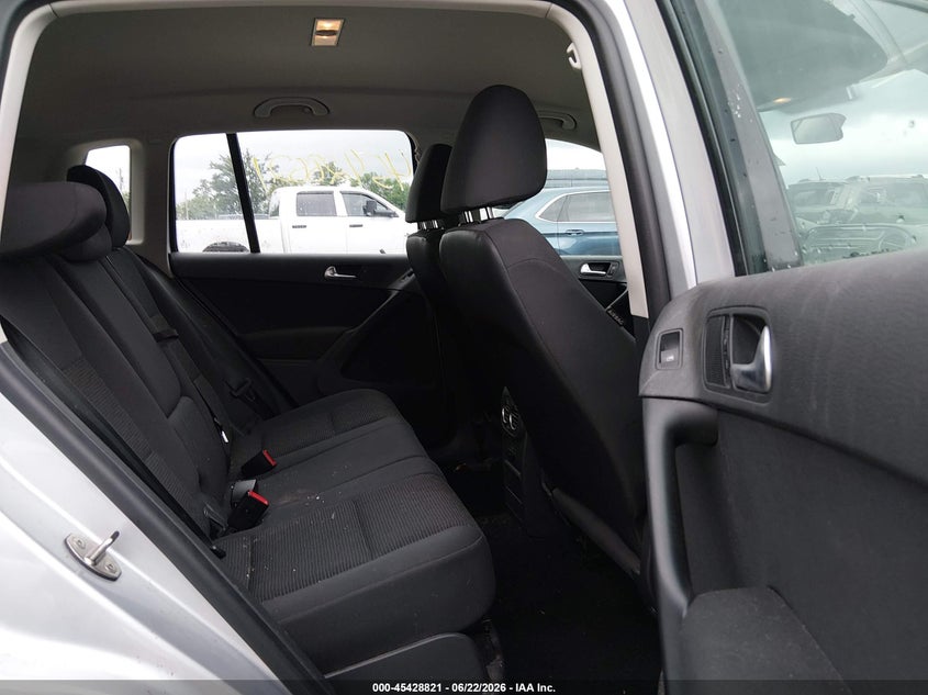2015 Volkswagen Tiguan VIN WVGAV7AX0FW597548 IAAI salvage auction — FRONT END, Salvage (Ohio), sold $1,525 on 2026-07-14 (photo 8)