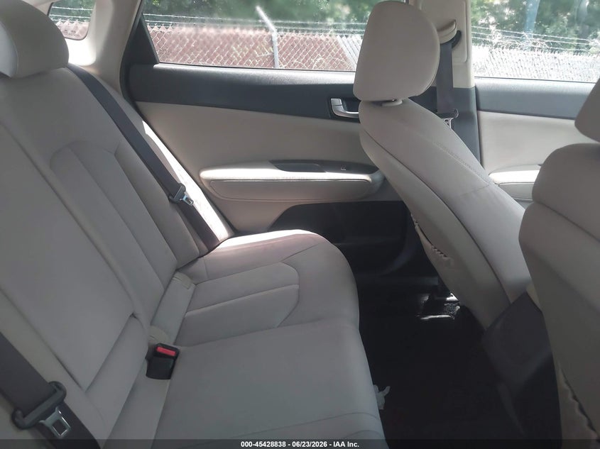 2016 Kia Optima VIN KNAGT4L38G5072240 IAAI salvage auction — NORMAL WEAR, Repossession Paperwork (Georgia), sold $2,050 on 2026-07-14 (photo 8)