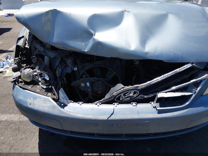 2007 Hyundai Entourage VIN KNDMC233976042085 IAAI salvage auction — NORMAL WEAR, Clear (Arizona), sold $100 on 2026-07-31 (photo 6)