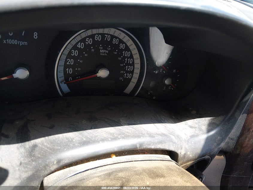 2007 Hyundai Entourage VIN KNDMC233976042085 IAAI salvage auction — NORMAL WEAR, Clear (Arizona), sold $100 on 2026-07-31 (photo 7)