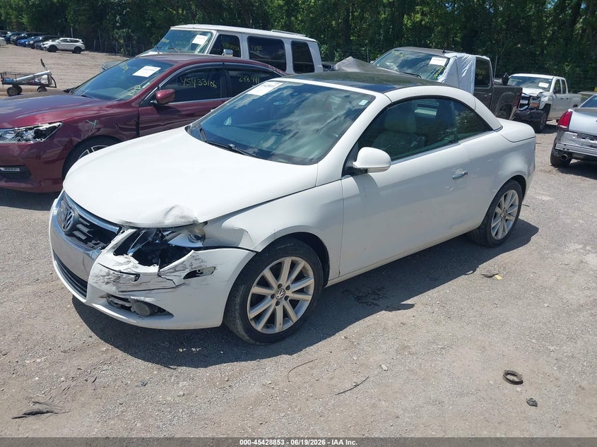 2007 Volkswagen Eos VIN WVWFA71F37V034966 IAAI salvage auction — FRONT END, Clear (Indiana), sold $500 on 2026-07-22 (photo 2)