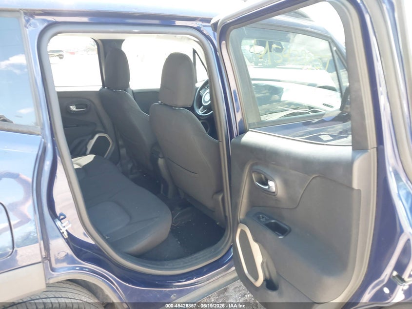2016 Jeep Renegade VIN ZACCJABT3GPC55463 IAAI salvage auction — REAR END, Clear (Indiana), sold $25 on 2026-07-22 (photo 8)