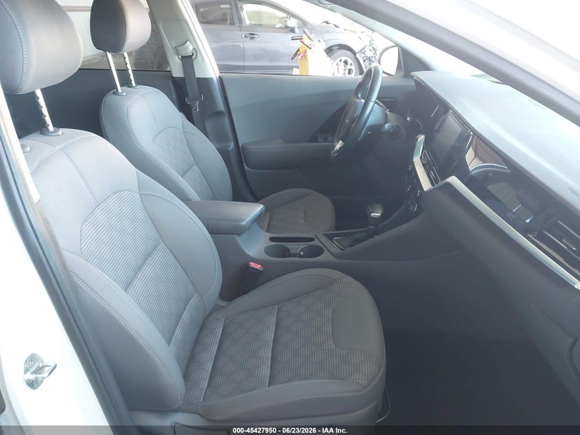 2022 Kia Niro VIN KNDCB3LC4N5503152 IAAI salvage auction — REAR END, Salvage Title, sold $3,050 on 2026-07-23 (photo 5)