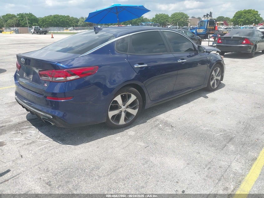 2020 Kia Optima VIN 5XXGT4L31LG410957 IAAI salvage auction — NORMAL WEAR, Clear (Florida), sold $1,600 on 2026-07-23 (photo 4)
