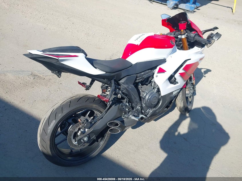 2026 Yamaha VIN JYARM60Y4TA000386 IAAI salvage auction — RIGHT FRONT, Salvage (California), sold $4,500 on 2026-07-15 (photo 4)