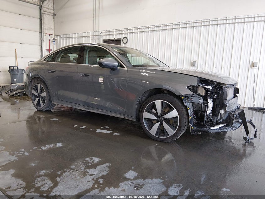 2025 Audi A5 VIN WAU2BCFU0SN030455 IAAI salvage auction — FRONT END, Salvage Title, sold $11,600 on 2026-08-01 (photo 1)