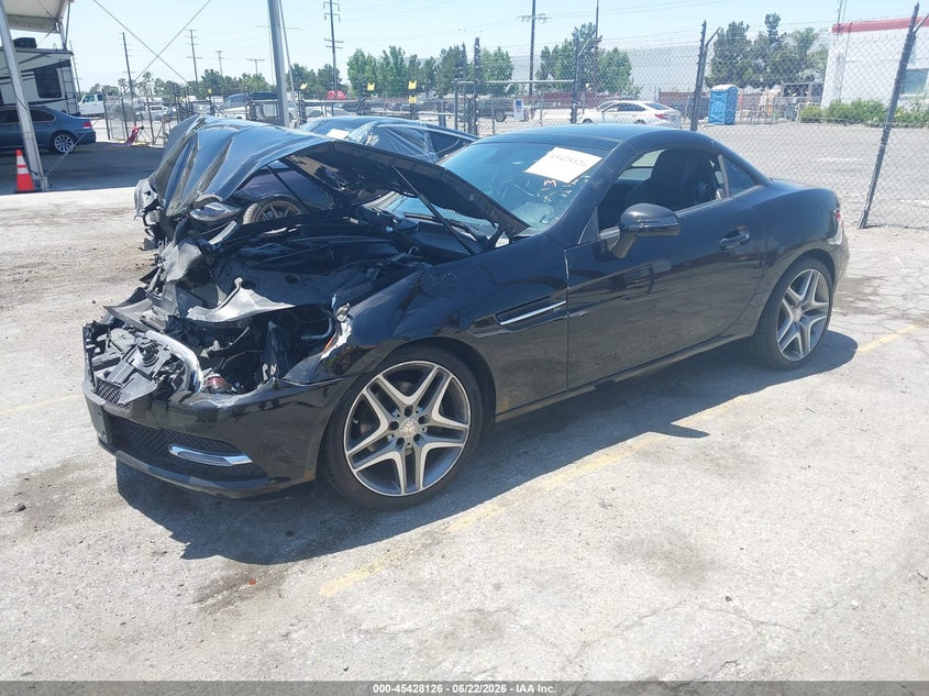 2013 Mercedes-benz Slk-klasse VIN WDDPK4HA8DF057097 IAAI salvage auction — FRONT END, Salvage (California), sold $1,600 on 2026-08-18 (photo 2)