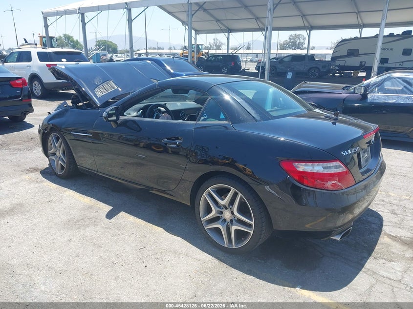 2013 Mercedes-benz Slk-klasse VIN WDDPK4HA8DF057097 IAAI salvage auction — FRONT END, Salvage (California), sold $1,600 on 2026-08-18 (photo 3)