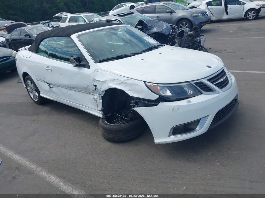 2008 Saab 9-3 VIN YS3FH71U286001309 IAAI salvage auction — RIGHT FRONT, Salvage (Idaho), sold $25 on 2026-07-15 (photo 1)