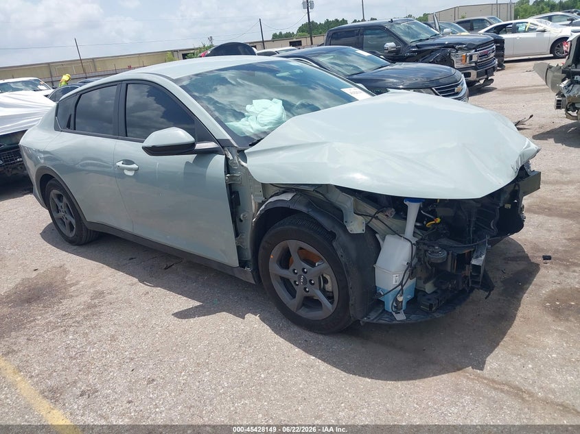 2025 Kia K4 VIN 3KPFT4DE6SE104842 IAAI salvage auction — FRONT END, Salvage Title, sold $3,550 on 2026-07-25 (photo 1)
