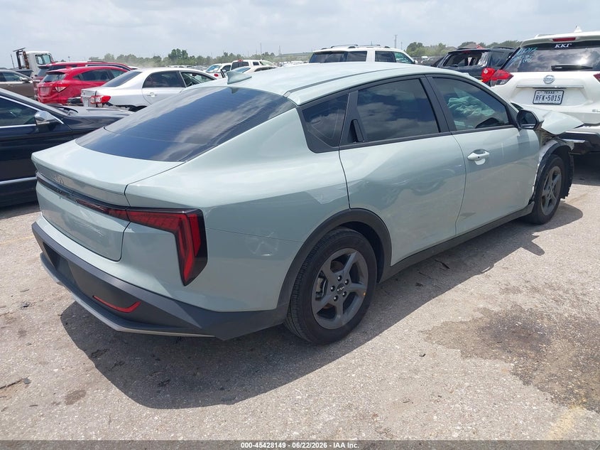 2025 Kia K4 VIN 3KPFT4DE6SE104842 IAAI salvage auction — FRONT END, Salvage Title, sold $3,550 on 2026-07-25 (photo 4)
