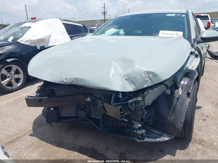 2025 Kia K4 VIN 3KPFT4DE6SE104842 IAAI salvage auction — FRONT END, Salvage Title, sold $3,550 on 2026-07-25 (photo 6)