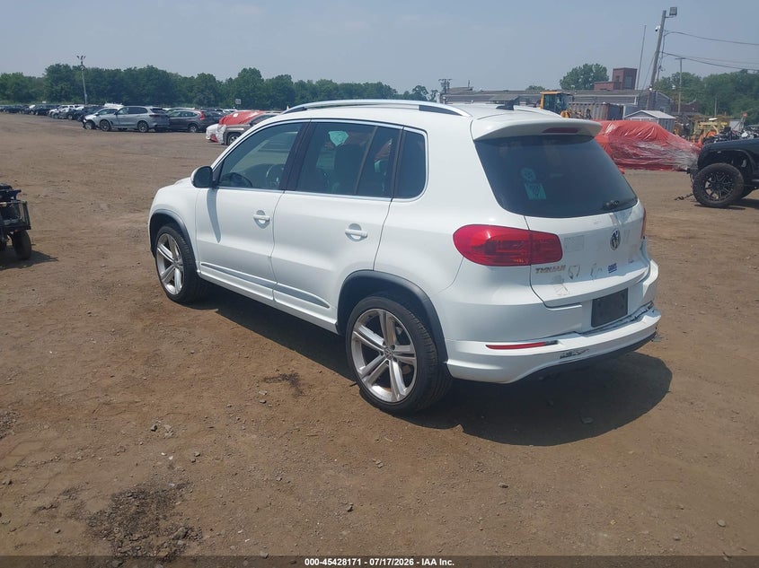 2016 Volkswagen Tiguan VIN WVGBV7AX0GW094236 IAAI salvage auction — RIGHT SIDE, Salvage Title, sold $3,350 on 2026-08-05 (photo 3)