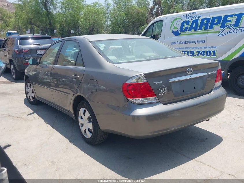 2005 Toyota Camry VIN JTDBE32K053037517 IAAI salvage auction — NORMAL WEAR, Clear - Dealer Only (California), sold $625 on 2026-07-07 (photo 3)