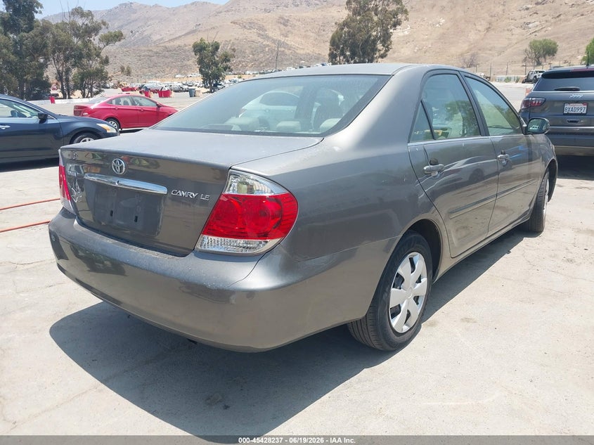2005 Toyota Camry VIN JTDBE32K053037517 IAAI salvage auction — NORMAL WEAR, Clear - Dealer Only (California), sold $625 on 2026-07-07 (photo 4)