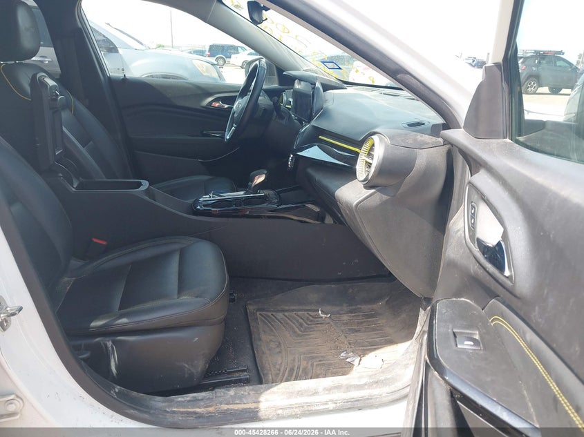 2025 Chevrolet Trax VIN KL77LKEPXSC215200 IAAI salvage auction — NORMAL WEAR, Original (Texas), sold $17,725 on 2026-07-22 (photo 5)
