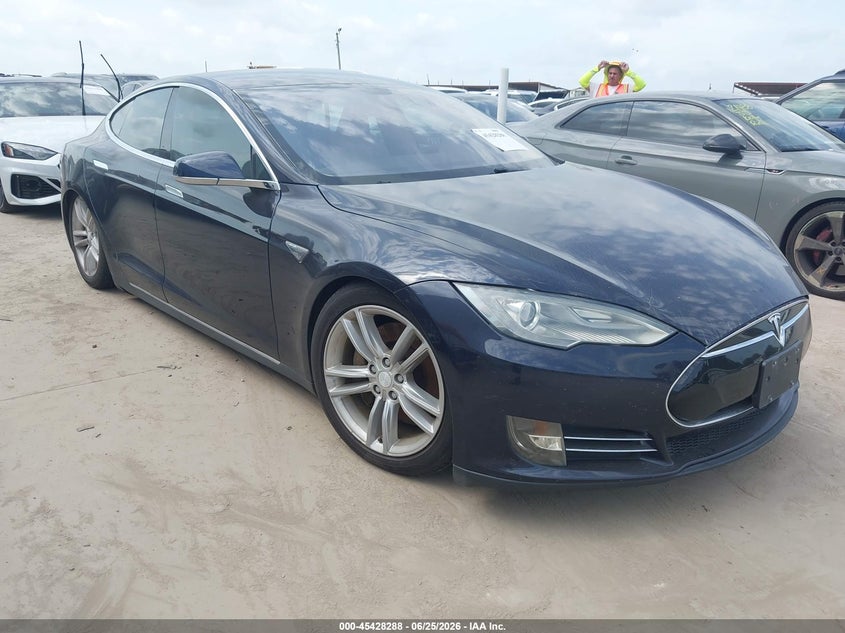 2013 Tesla Model s VIN 5YJSA1DN4DFP19986 IAAI salvage auction — ELECTRICAL, Clear (Montana), sold $1,050 on 2026-07-21 (photo 1)