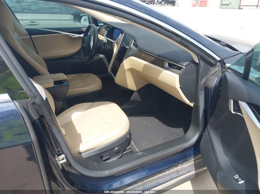 2013 Tesla Model s VIN 5YJSA1DN4DFP19986 IAAI salvage auction — ELECTRICAL, Clear (Montana), sold $1,050 on 2026-07-21 (photo 5)