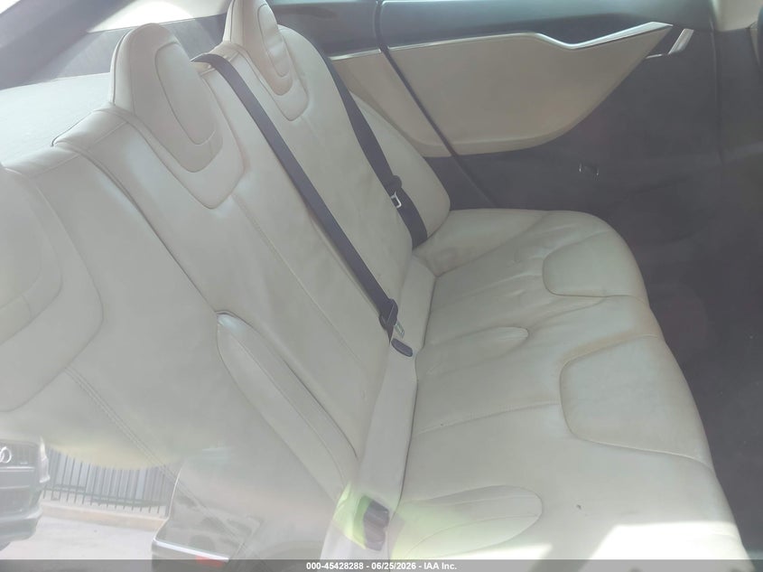 2013 Tesla Model s VIN 5YJSA1DN4DFP19986 IAAI salvage auction — ELECTRICAL, Clear (Montana), sold $1,050 on 2026-07-21 (photo 8)