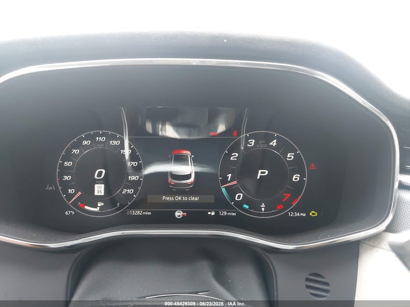 2025 Jaguar F-pace VIN SADCZ2FE5SA750979 IAAI salvage auction — FRONT END, Salvage Title, sold $39,725 on 2026-08-17 (photo 7)