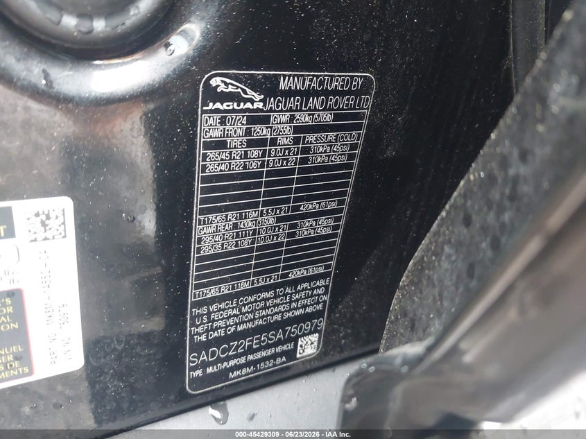 2025 Jaguar F-pace VIN SADCZ2FE5SA750979 IAAI salvage auction — FRONT END, Salvage Title, sold $39,725 on 2026-08-17 (photo 9)