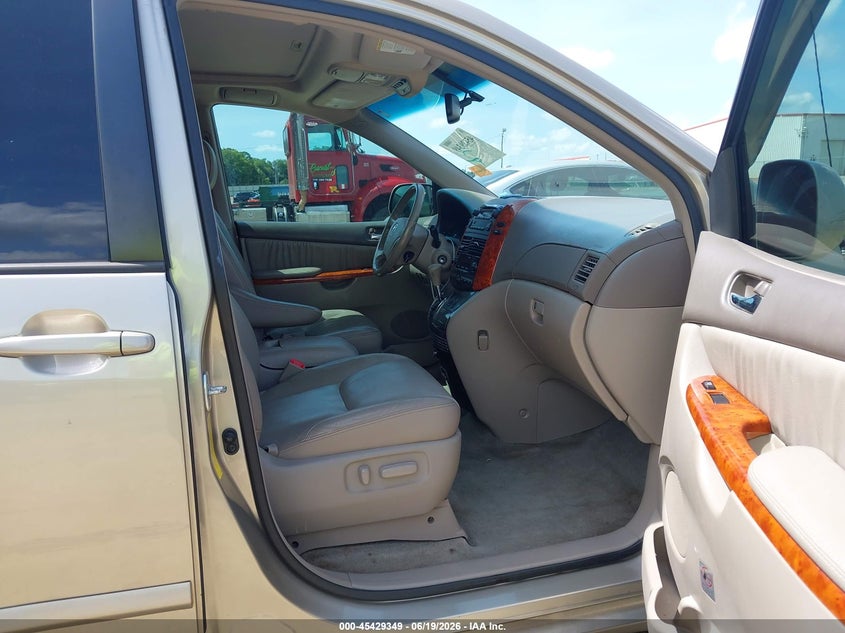 2008 Toyota Sienna VIN 5TDZK22C78S146702 IAAI salvage auction — RIGHT REAR, Salvage (Georgia), sold $3,200 on 2026-07-23 (photo 5)