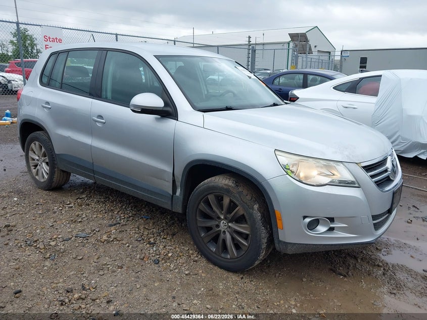 2009 Volkswagen Tiguan VIN WVGAV75N59W002643 IAAI salvage auction — REAR END, Salvage (Ohio), sold $825 on 2026-07-16 (photo 1)