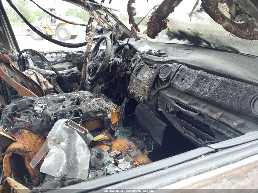 2019 Toyota Tundra VIN 5TFRM5F12KX141767 IAAI salvage auction — INTERIOR BURN, Rebuildable (Florida), sold $3,250 on 2026-07-14 (photo 5)