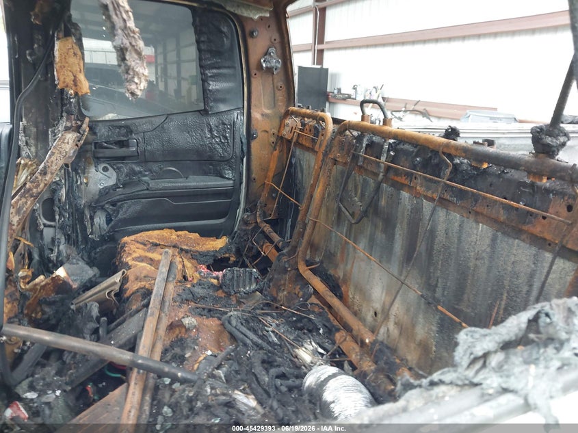 2019 Toyota Tundra VIN 5TFRM5F12KX141767 IAAI salvage auction — INTERIOR BURN, Rebuildable (Florida), sold $3,250 on 2026-07-14 (photo 8)