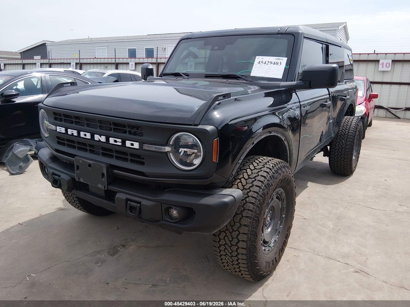 2025 Ford Bronco VIN 1FMEE7BH9SLA67650 IAAI salvage auction — SIDE, Original (Texas), sold $18,800 on 2026-08-06 (photo 2)