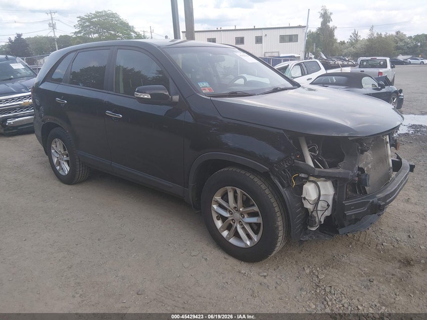 2014 Kia Sorento VIN 5XYKT3A63EG513409 IAAI salvage auction — FRONT END, Salvage (Rhode Island), sold $925 on 2026-07-28 (photo 1)