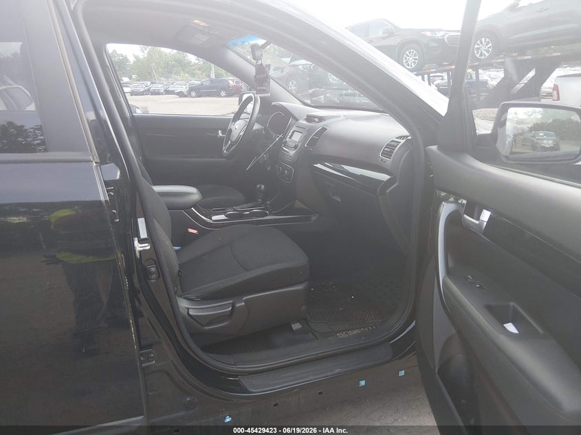 2014 Kia Sorento VIN 5XYKT3A63EG513409 IAAI salvage auction — FRONT END, Salvage (Rhode Island), sold $925 on 2026-07-28 (photo 5)