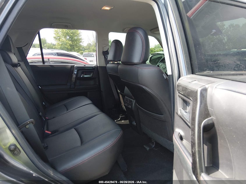 2021 Toyota 4runner VIN JTERU5JR7M5857121 IAAI salvage auction — HAIL, Salvage (Ohio), sold $20,500 on 2026-07-21 (photo 8)