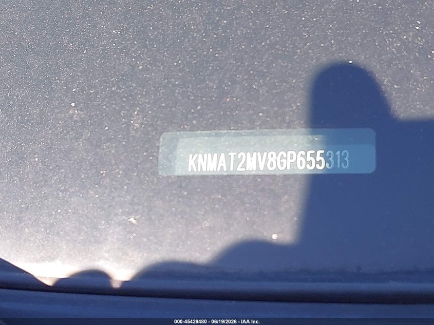 2016 Nissan Rogue VIN KNMAT2MV8GP655313 IAAI salvage auction — LEFT & RIGHT, Clear (Wisconsin), sold $275 on 2026-07-21 (photo 9)