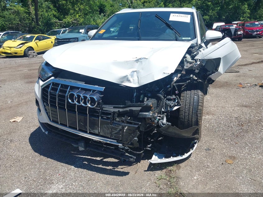 2021 Audi Q3 VIN WA1AUCF3XM1152194 IAAI salvage auction — LEFT FRONT, Salvage Title, sold $3,000 on 2026-07-31 (photo 6)