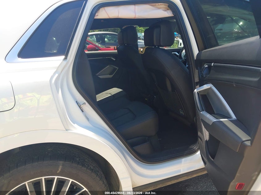 2021 Audi Q3 VIN WA1AUCF3XM1152194 IAAI salvage auction — LEFT FRONT, Salvage Title, sold $3,000 on 2026-07-31 (photo 8)