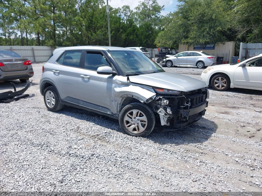 2022 Hyundai Venue VIN KMHRB8A3XNU153893 IAAI salvage auction — FRONT END, Certificate Of Destruction (Florida), sold $2,600 on 2026-07-16 (photo 1)
