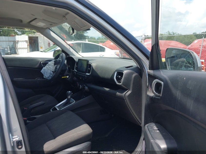 2022 Hyundai Venue VIN KMHRB8A3XNU153893 IAAI salvage auction — FRONT END, Certificate Of Destruction (Florida), sold $2,600 on 2026-07-16 (photo 5)