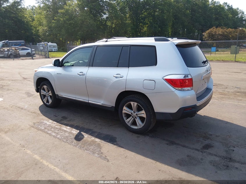 2013 Toyota Highlander VIN 5TDDK3EH0DS275446 IAAI salvage auction — RIGHT FRONT, Salvage (Connecticut), sold $6,100 on 2026-07-30 (photo 3)