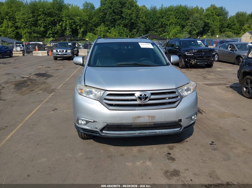 2013 Toyota Highlander VIN 5TDDK3EH0DS275446 IAAI salvage auction — RIGHT FRONT, Salvage (Connecticut), sold $6,100 on 2026-07-30 (photo 6)