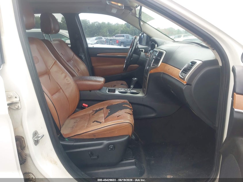 2011 Jeep Grand cherokee VIN 1J4RS6GG1BC611402 IAAI salvage auction — FRONT END, Salvage (Georgia), sold $850 on 2026-08-08 (photo 5)