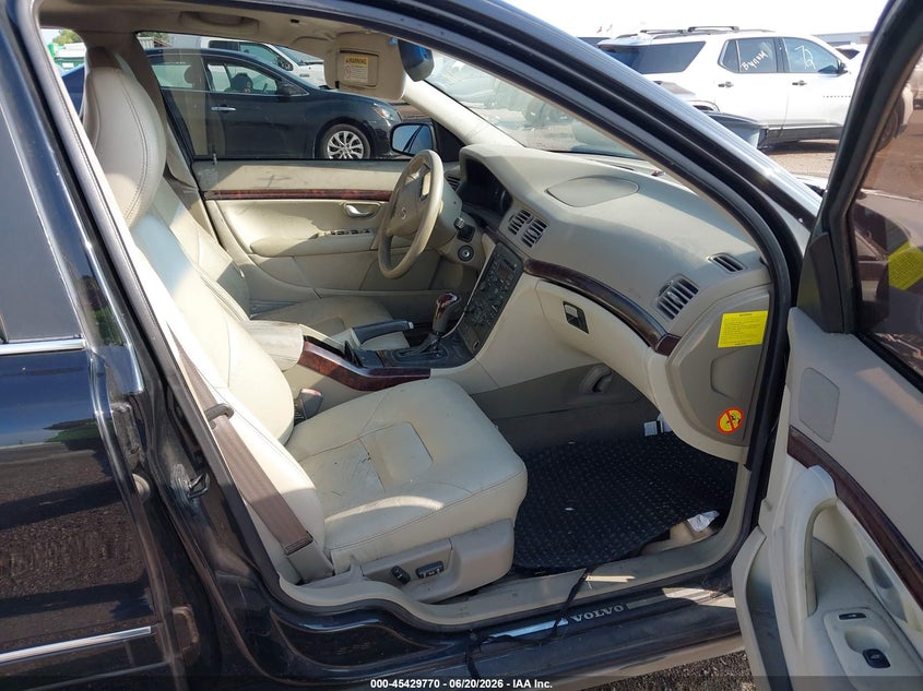 2004 Volvo S80 VIN YV1TS92D641357141 IAAI salvage auction — RIGHT FRONT, Salvage (Texas), sold $300 on 2026-07-22 (photo 5)