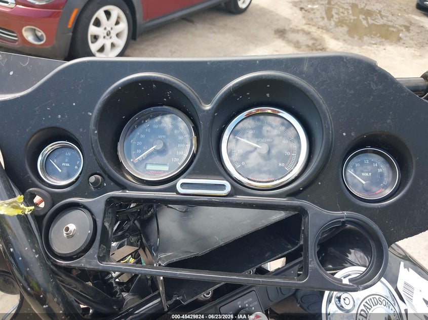 2004 Harley-davidson Flhtpi VIN 1HD1FMW164Y625941 IAAI salvage auction — FRONT END, Salvage (Missouri), sold $325 on 2026-07-29 (photo 7)