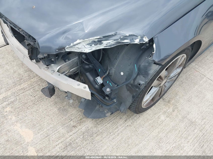 2016 Mercedes-benz E-klasse VIN WDDHF5KB5GB243949 IAAI salvage auction — FRONT & REAR, Original (Texas), sold $1,100 on 2026-07-31 (photo 6)
