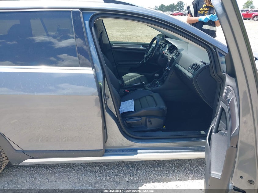 2017 Volkswagen Golf VIN 3VWH17AU5HM507721 IAAI salvage auction — FRONT END, Salvage Title, sold $1,775 on 2026-08-06 (photo 5)