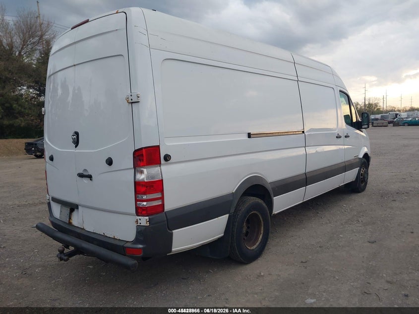 2007 Dodge Sprinter VIN WD0PF145275218373 IAAI salvage auction — LEFT & RIGHT, Clear (Missouri), sold $4,000 on 2026-07-15 (photo 4)