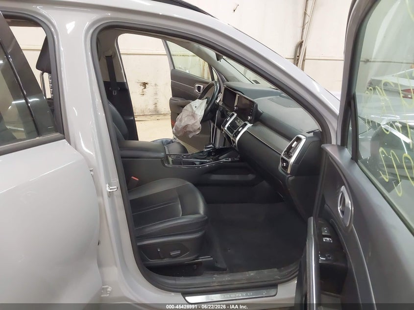 2022 Kia Sorento VIN 5XYRKDLFXNG155522 IAAI salvage auction — FRONT END, Wait Title, sold $6,800 on 2026-08-01 (photo 5)