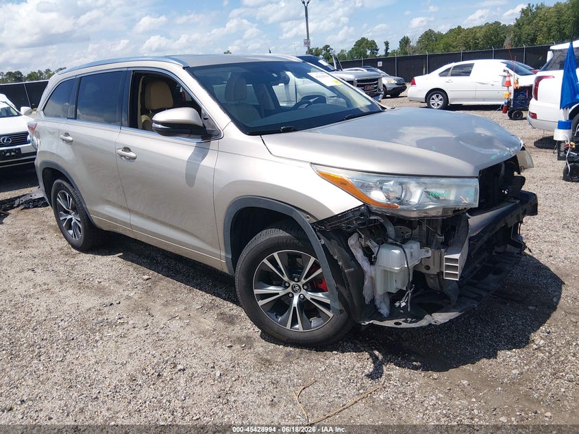 2016 Toyota Highlander VIN 5TDKKRFH9GS152726 IAAI salvage auction — FRONT END, Clear (South Carolina), sold $6,700 on 2026-07-22 (photo 1)
