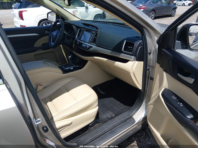 2016 Toyota Highlander VIN 5TDKKRFH9GS152726 IAAI salvage auction — FRONT END, Clear (South Carolina), sold $6,700 on 2026-07-22 (photo 5)